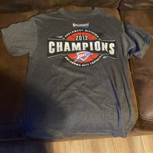Majestic okc thunder 2012 champions M t-shirt